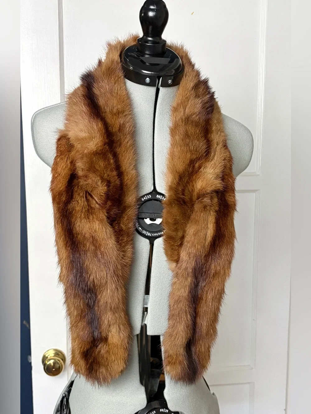 Vintage Real Mink Scarf Collar, silk lined, clips on, brown, 44x4, EUC
